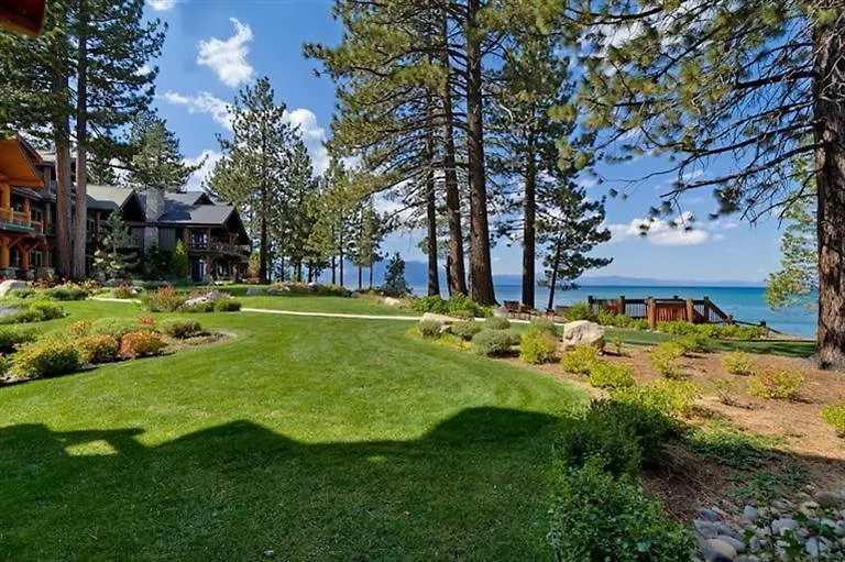The Peak Denali 13 - The Ultimate In Lakefront Luxury 南太浩湖 公寓