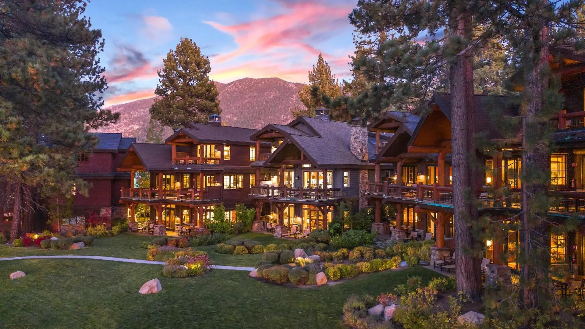 The Peak Denali 13 - The Ultimate In Lakefront Luxury 南太浩湖 美国