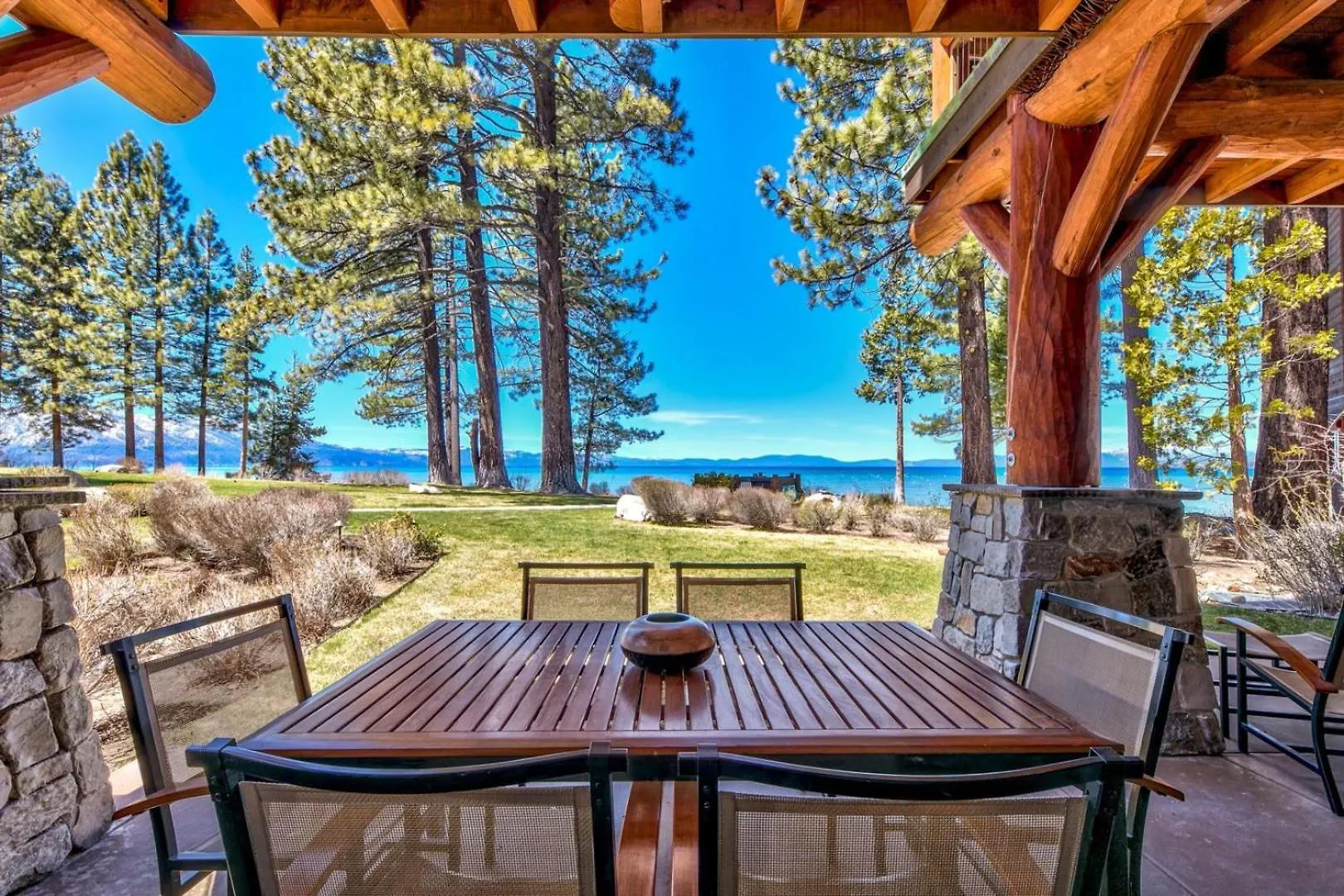 The Peak Denali 13 - The Ultimate In Lakefront Luxury 南太浩湖