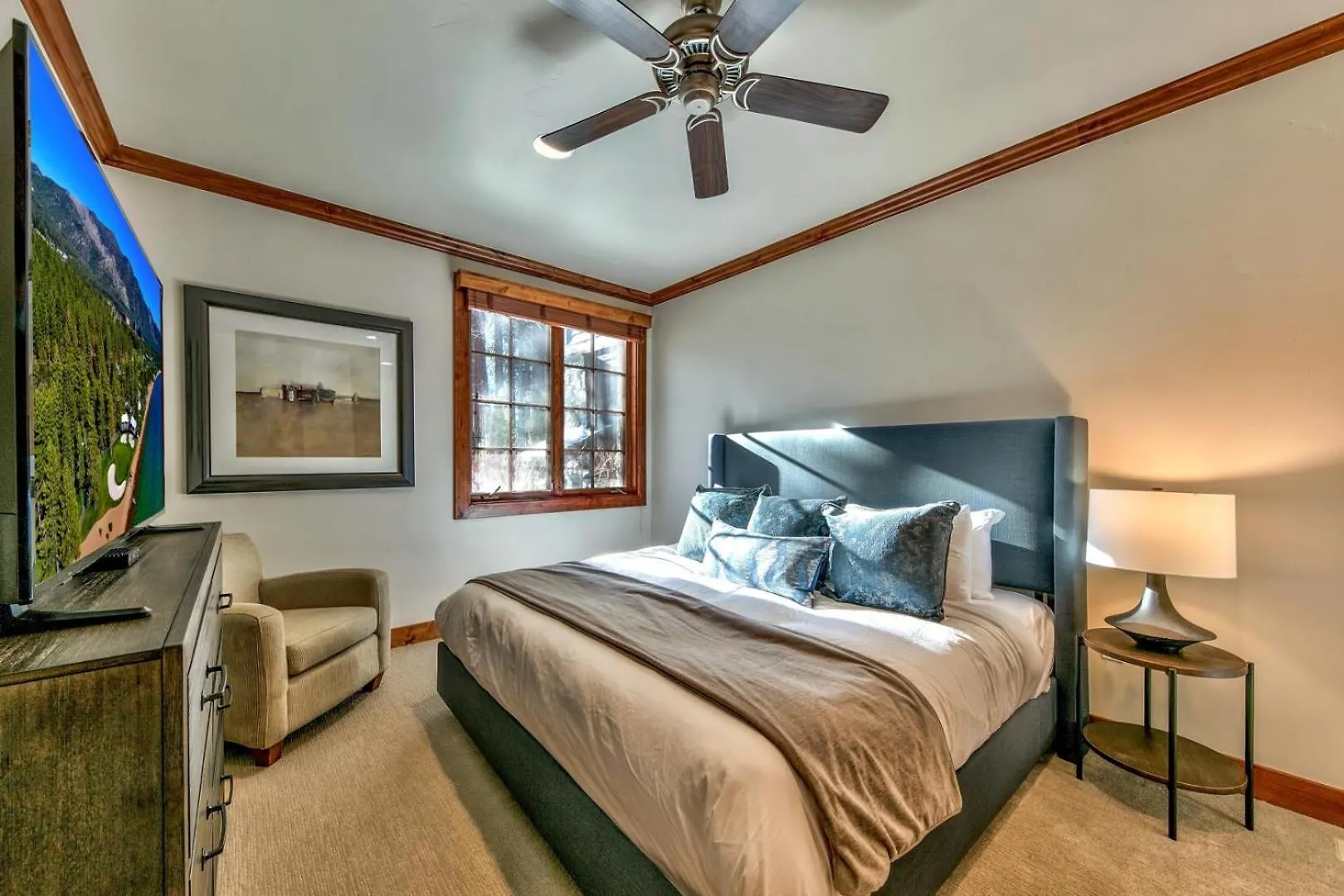 The Peak Denali 13 - The Ultimate In Lakefront Luxury South Lake Tahoe Apartment